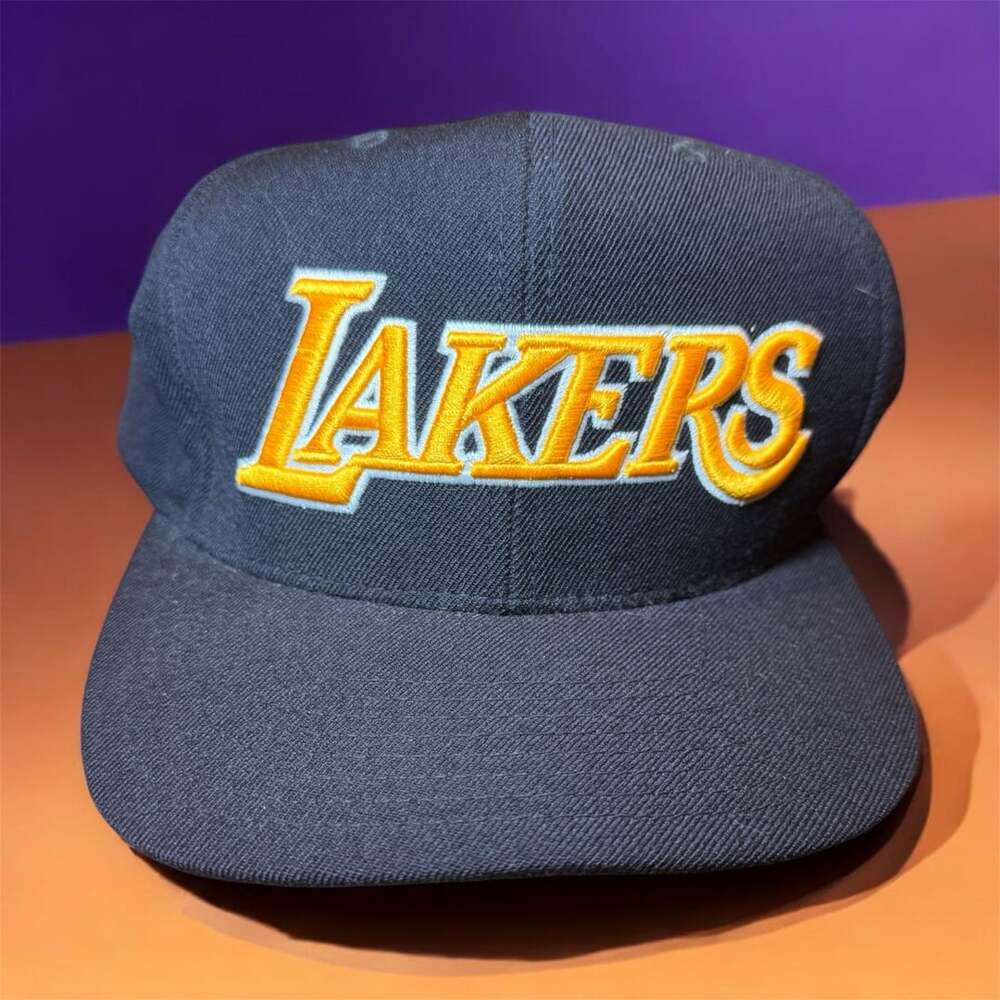 Mitchell & Ness Los Angeles Lakers Snapback Hat Black Gold